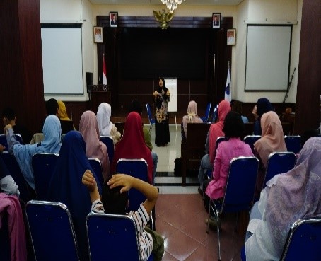 PARENTAL ACCOMPANYING IN RECOGNIZING CHILDREN WITH SPECIAL NEEDS IN SPECIAL FAMILIES IN THE DEPOK CITY
